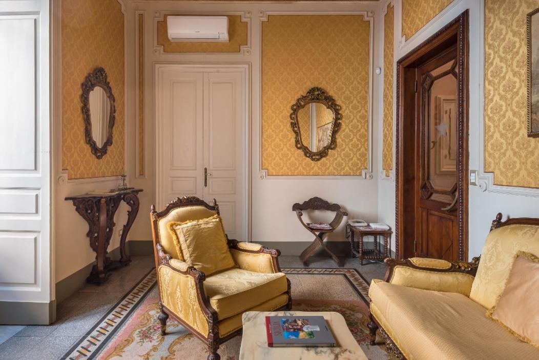 Palazzo Arcidiacono - Luxury Holidays Katanya Dış mekan fotoğraf